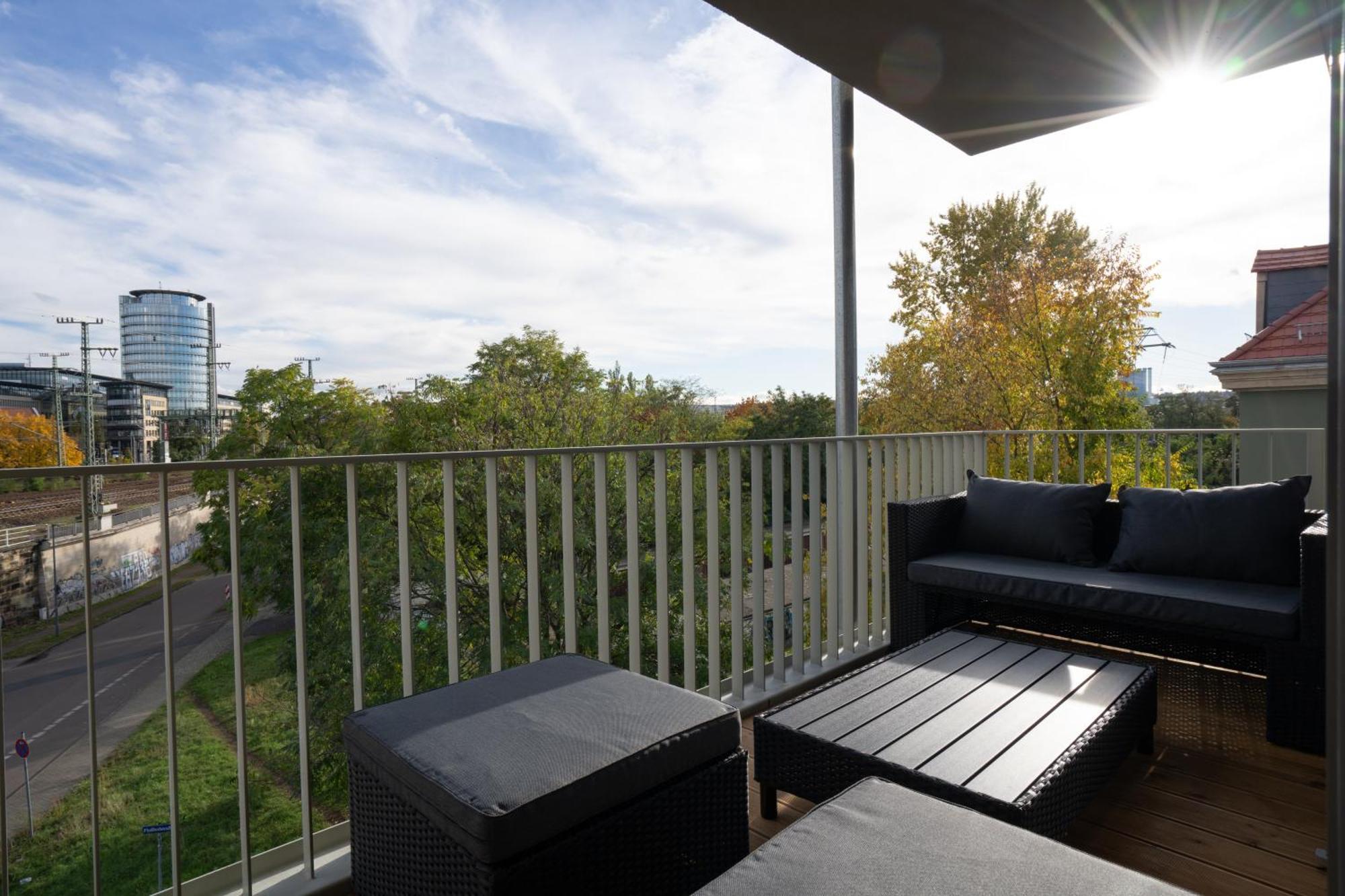 Cozy City Dream Apartment Mit Terrasse Und Parkplatz - 90M² Dresden Exteriör bild